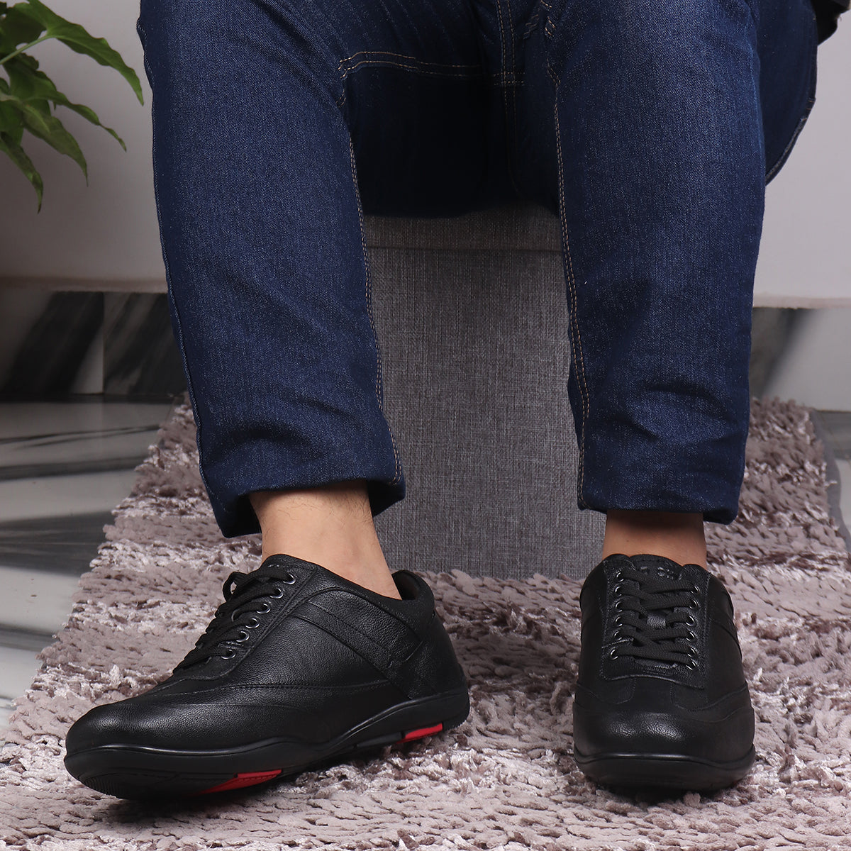 RED CHIEF Black Leather Casual Shoes for Men RC3754 001